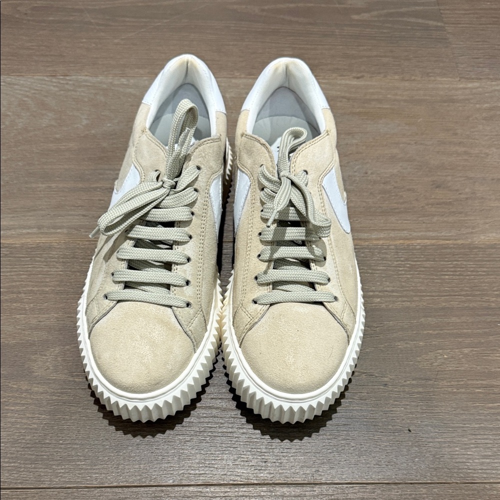 Voile Blanche Beige and White Sneakers